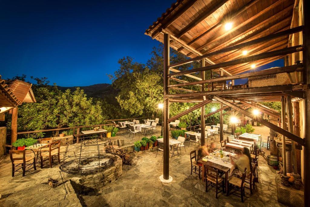 Enagron Ecotourism Village Axos Exterior photo